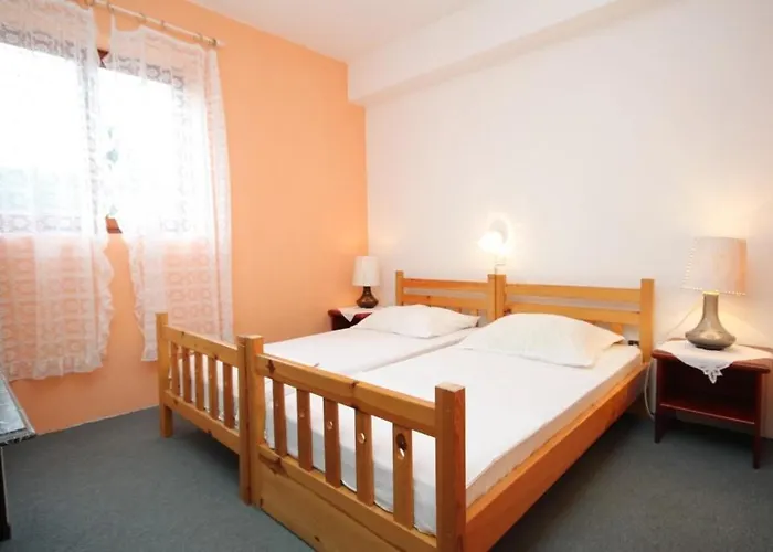 Guest house And By The Sea Mali Losinj