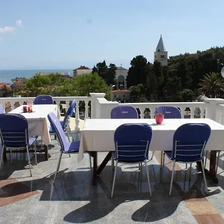 And By The Sea Guest house