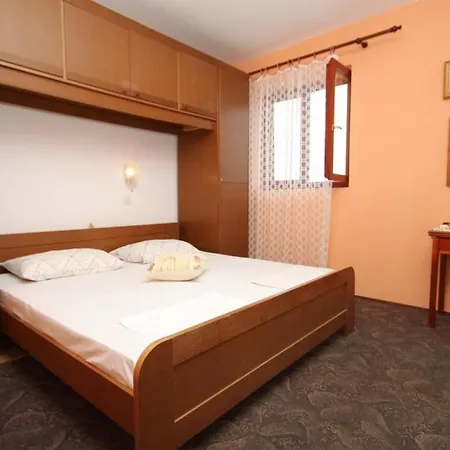 And By The Sea 3* Mali Losinj