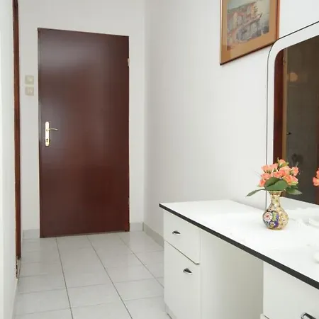 And By The Sea Guest house