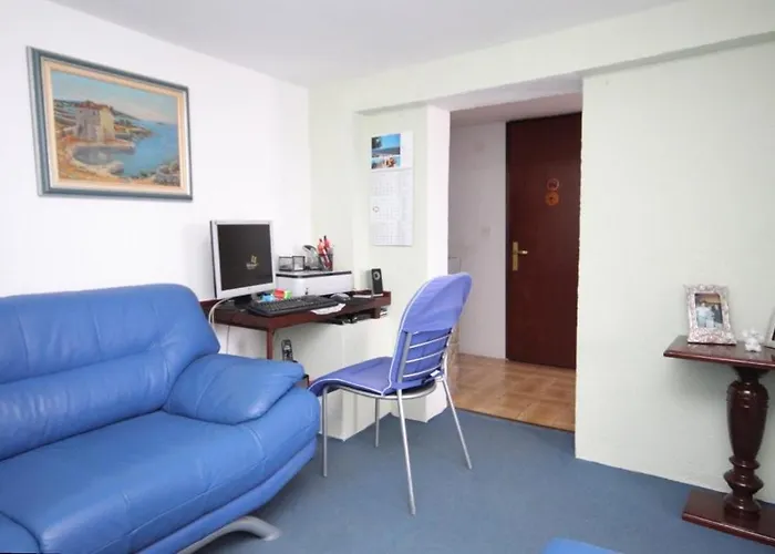 게스트하우스 And By The Sea 3*