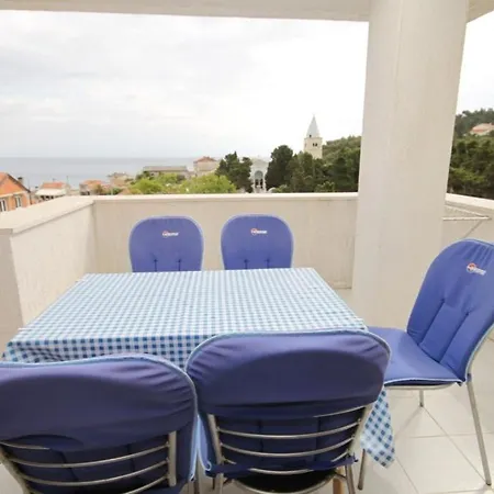 Gostinjska kuća And By The Sea 3*